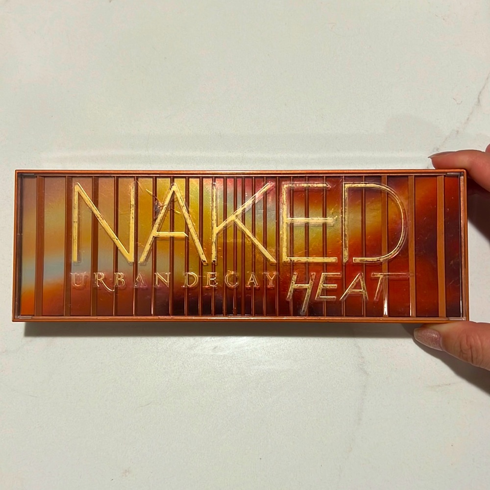 Urban Decay Naked Heat Eyeshadow Palette